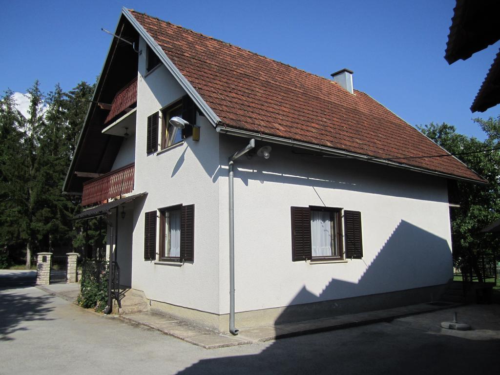 Guest House Sveti Marko Gacka オトチャッツ エクステリア 写真